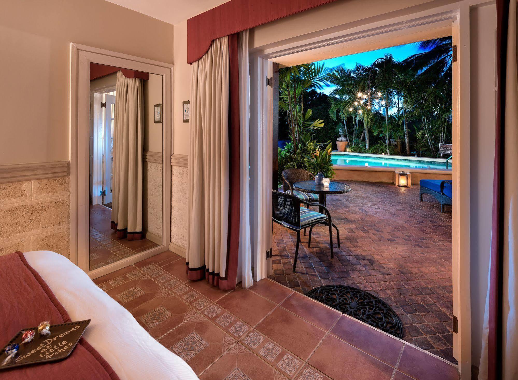 Little Arches Boutique Hotel - Adults Only Oistins Luaran gambar